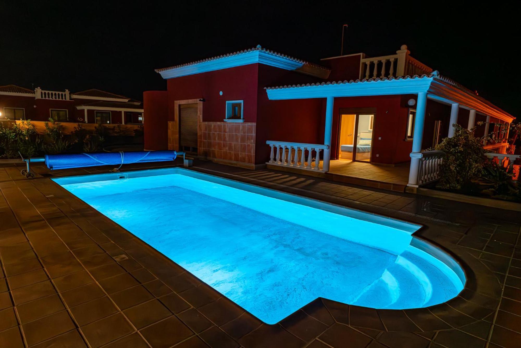 Villa Oceana - Cliffside Retreat Costa De Antigua Exterior photo